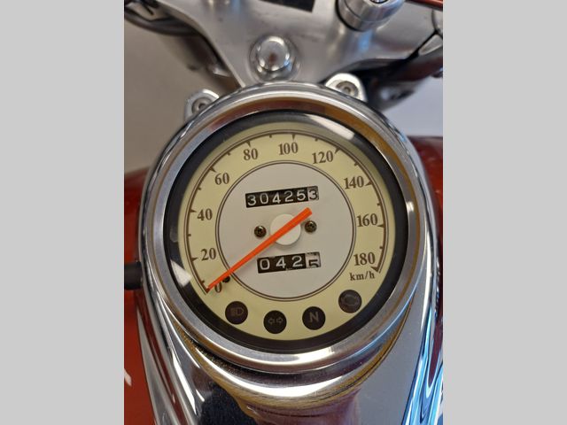 yamaha - xvs-650-a-dragstar-classic