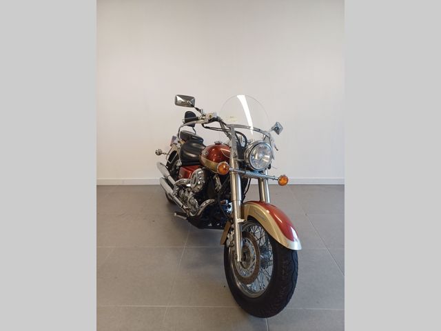 yamaha - xvs-650-a-dragstar-classic