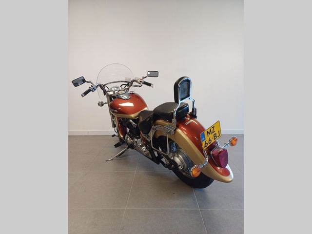 yamaha - xvs-650-a-dragstar-classic