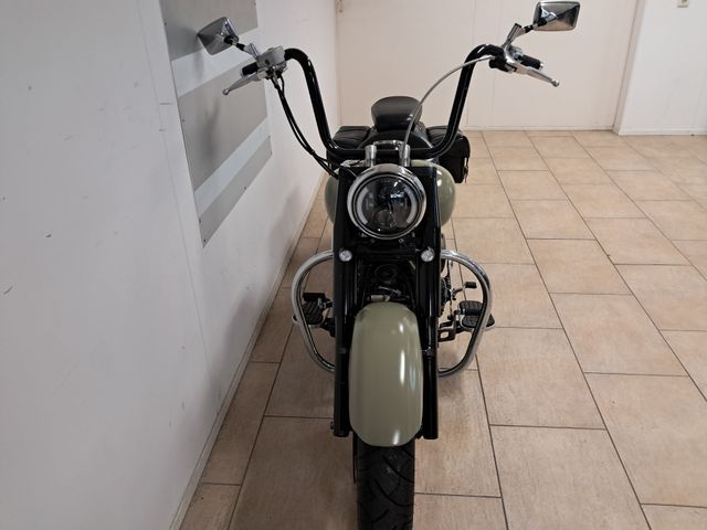 yamaha - xvs-650-a-dragstar-classic