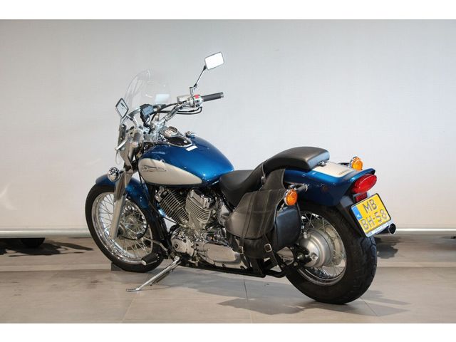 yamaha - xvs-650-dragstar