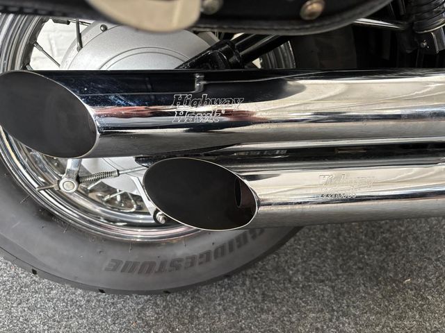 yamaha - xvs-650-dragstar
