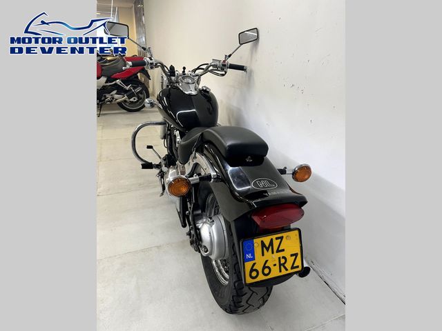 yamaha - xvs-650-dragstar