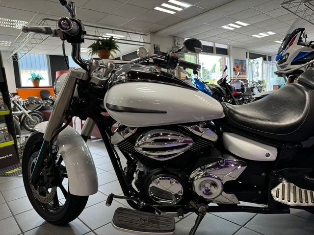 yamaha - xvs-950-a-midnight-star