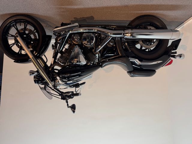 yamaha - xvs-950-a-midnight-star