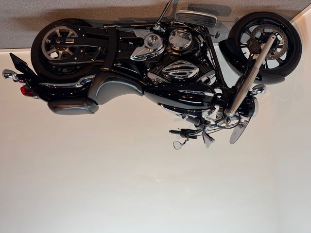 yamaha - xvs-950-a-midnight-star