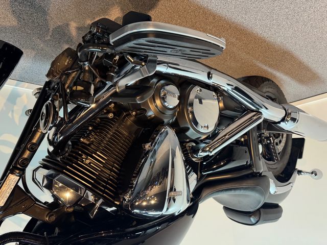 yamaha - xvs-950-a-midnight-star