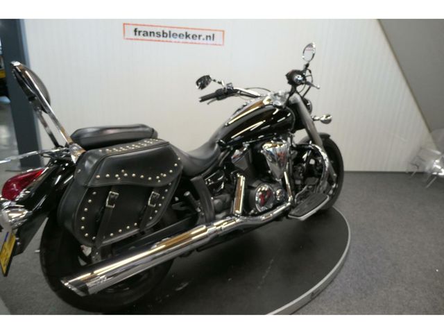 yamaha - xvs-950-a-midnight-star