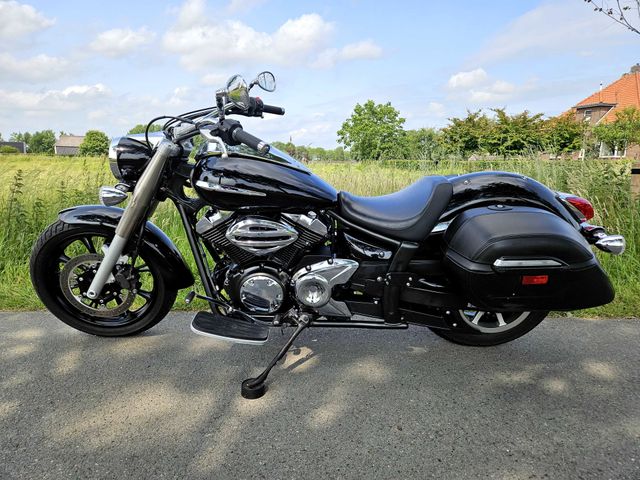 yamaha - xvs-950-a-midnight-star