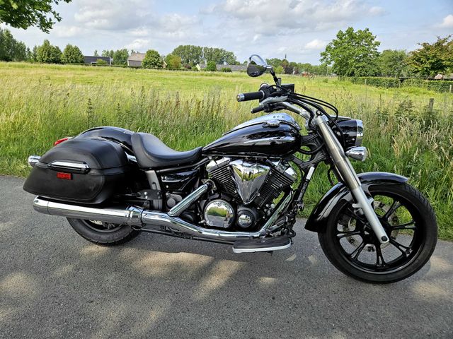 yamaha - xvs-950-a-midnight-star