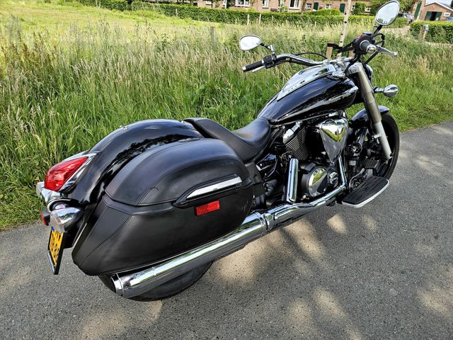 yamaha - xvs-950-a-midnight-star