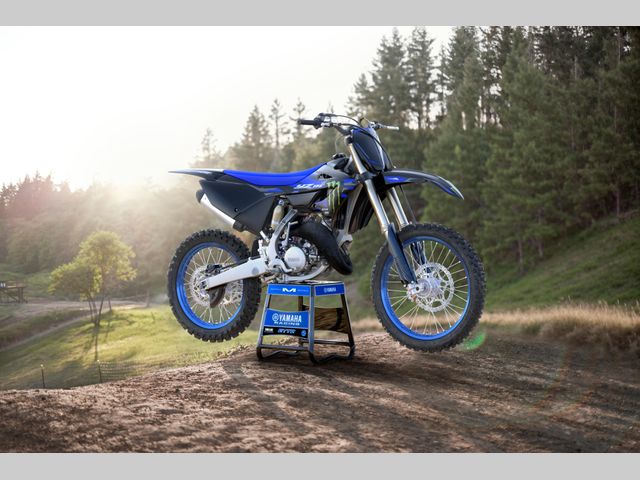 yamaha - yz-125-monster-energy-yamaha-racing-edition
