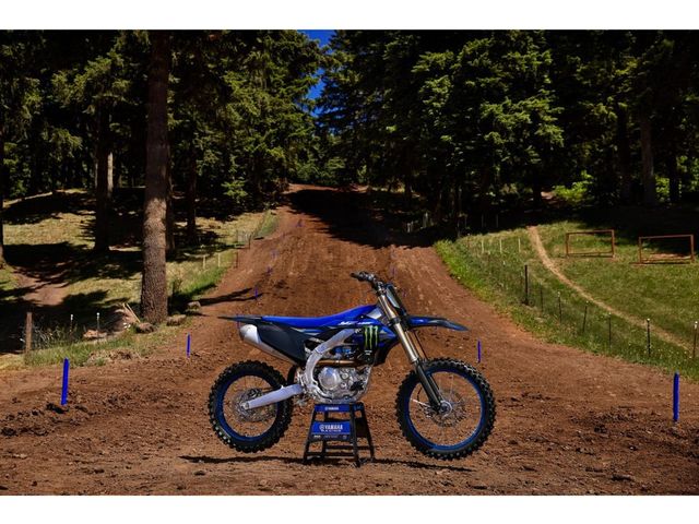 yamaha - yz-450-f-monster-energy-yamaha-racing-edition