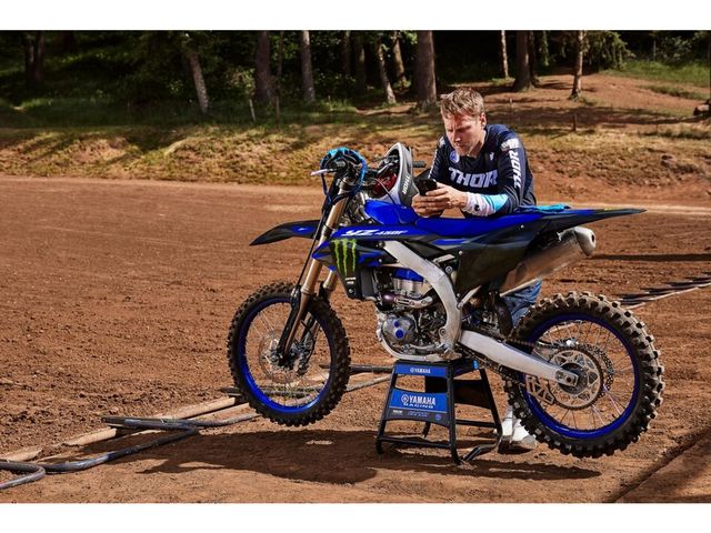 yamaha - yz-450-f-monster-energy-yamaha-racing-edition