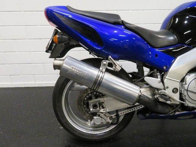 yamaha - yzf-1000-r-thunderace