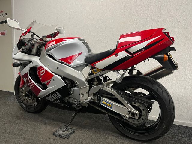 yamaha - yzf-750-r