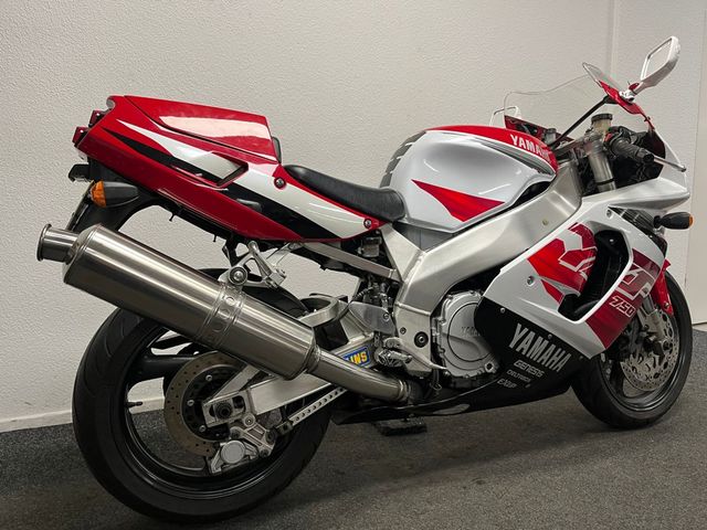 yamaha - yzf-750-r