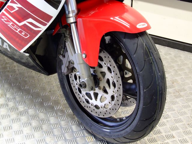 yamaha - yzf-750-r