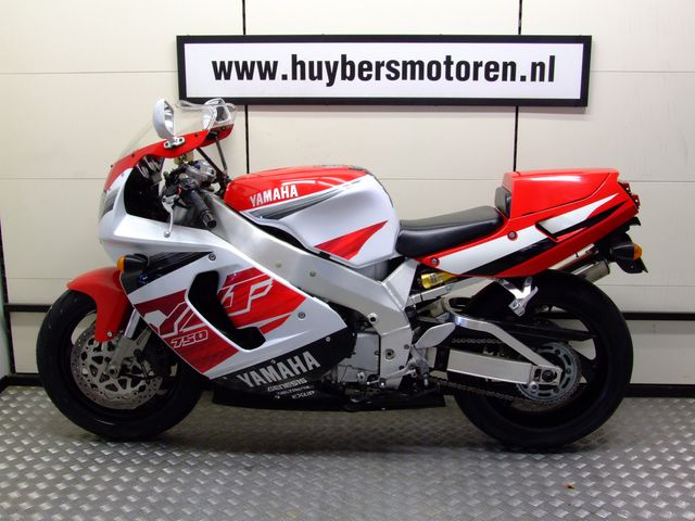 yamaha - yzf-750-r