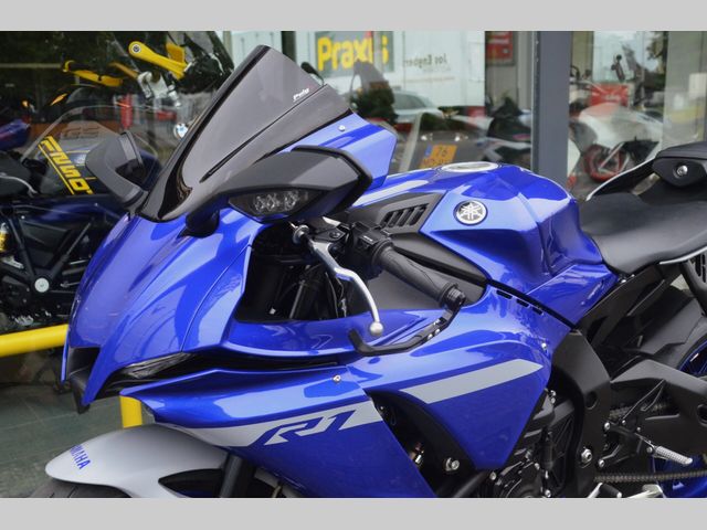 yamaha - yzf-r1