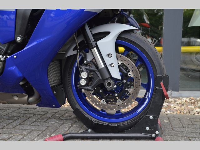 yamaha - yzf-r1