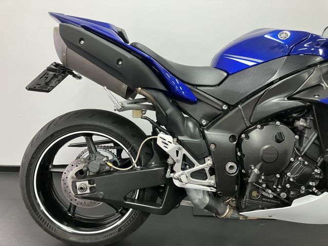 yamaha - yzf-r1