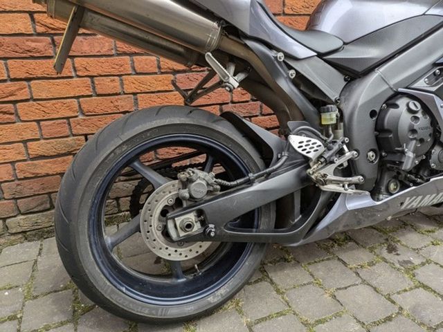 yamaha - yzf-r1