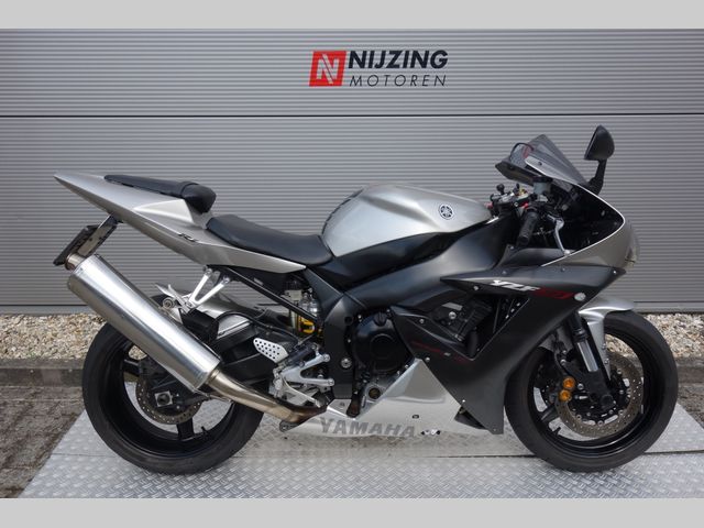 yamaha - yzf-r1