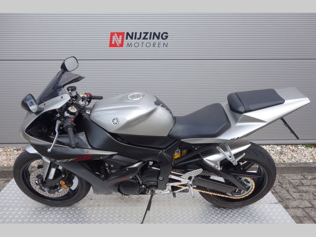 yamaha - yzf-r1