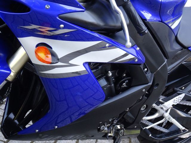 yamaha - yzf-r1