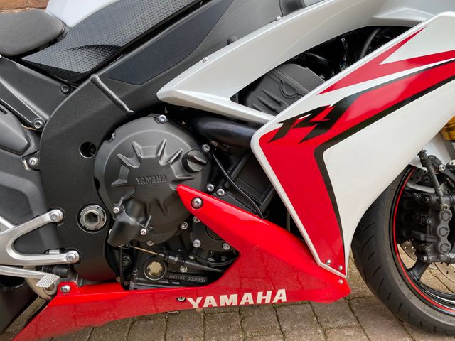 yamaha - yzf-r1