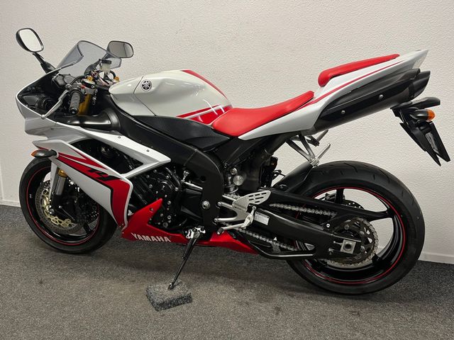 yamaha - yzf-r1