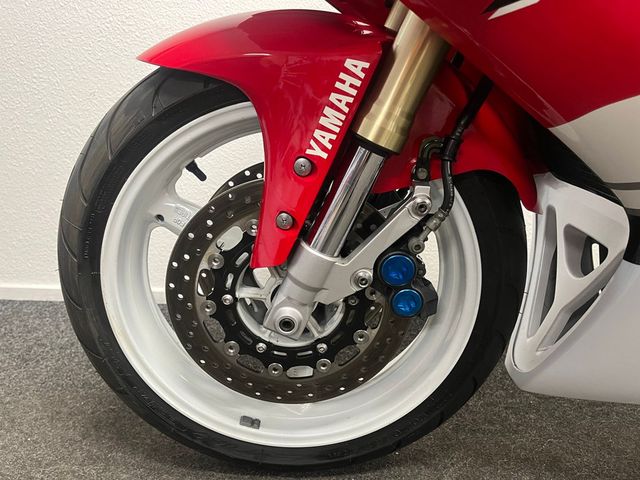 yamaha - yzf-r1