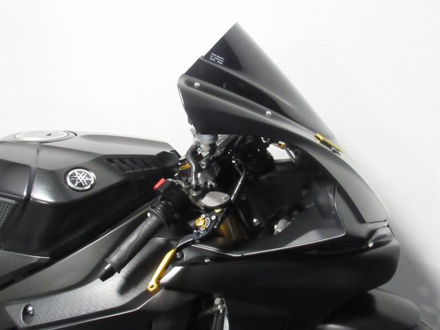 yamaha - yzf-r1