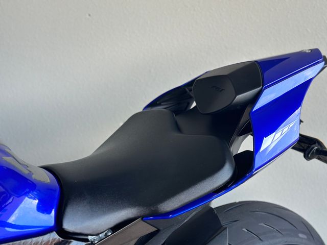 yamaha - yzf-r1