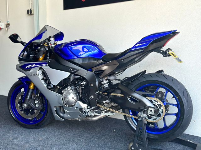 yamaha - yzf-r1