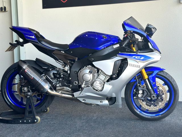 yamaha - yzf-r1