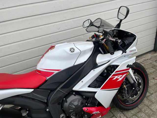 yamaha - yzf-r1