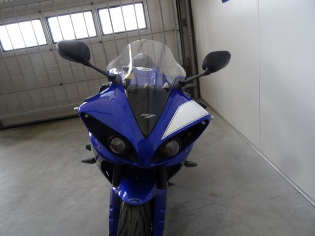 yamaha - yzf-r1