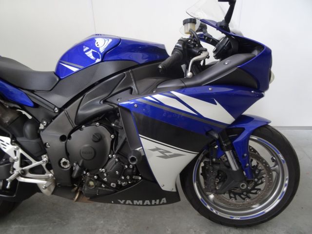 yamaha - yzf-r1