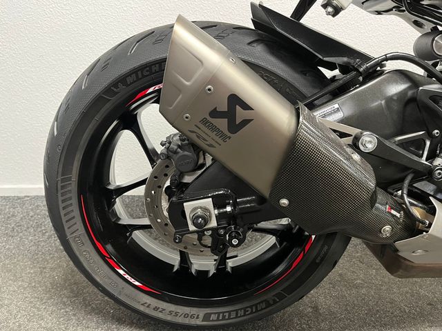 yamaha - yzf-r1