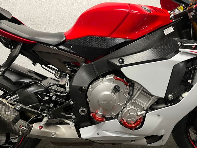 yamaha - yzf-r1