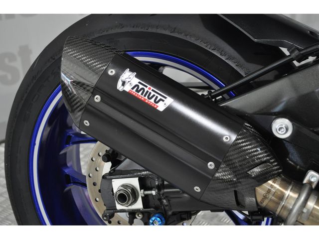 yamaha - yzf-r1