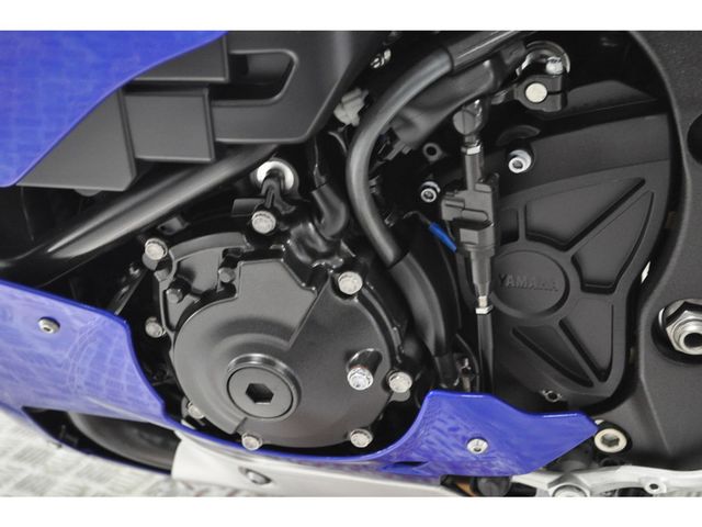 yamaha - yzf-r1