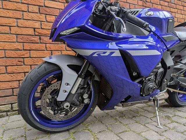 yamaha - yzf-r1