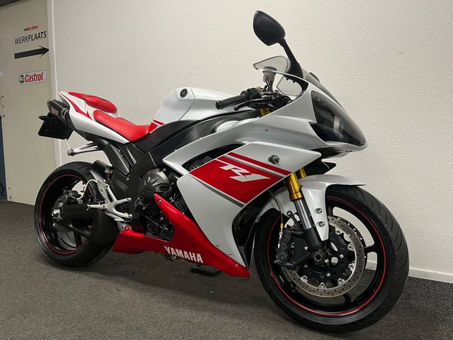 yamaha - yzf-r1