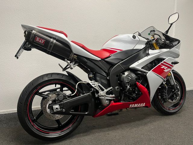 yamaha - yzf-r1