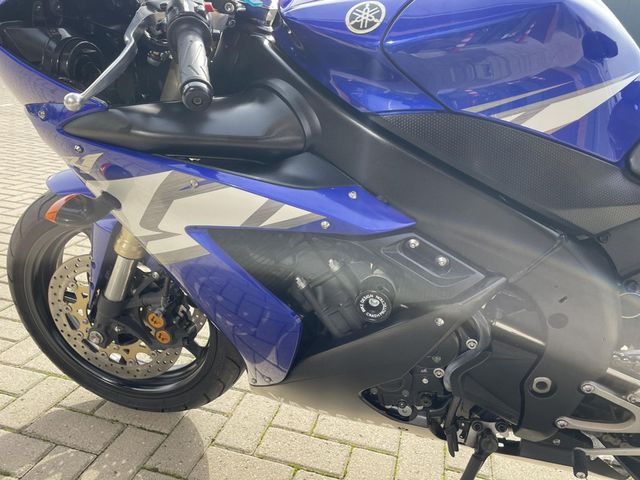 yamaha - yzf-r1