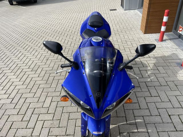 yamaha - yzf-r1