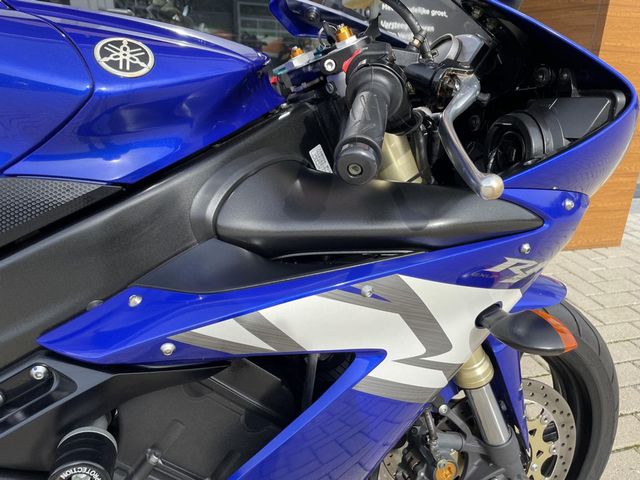 yamaha - yzf-r1